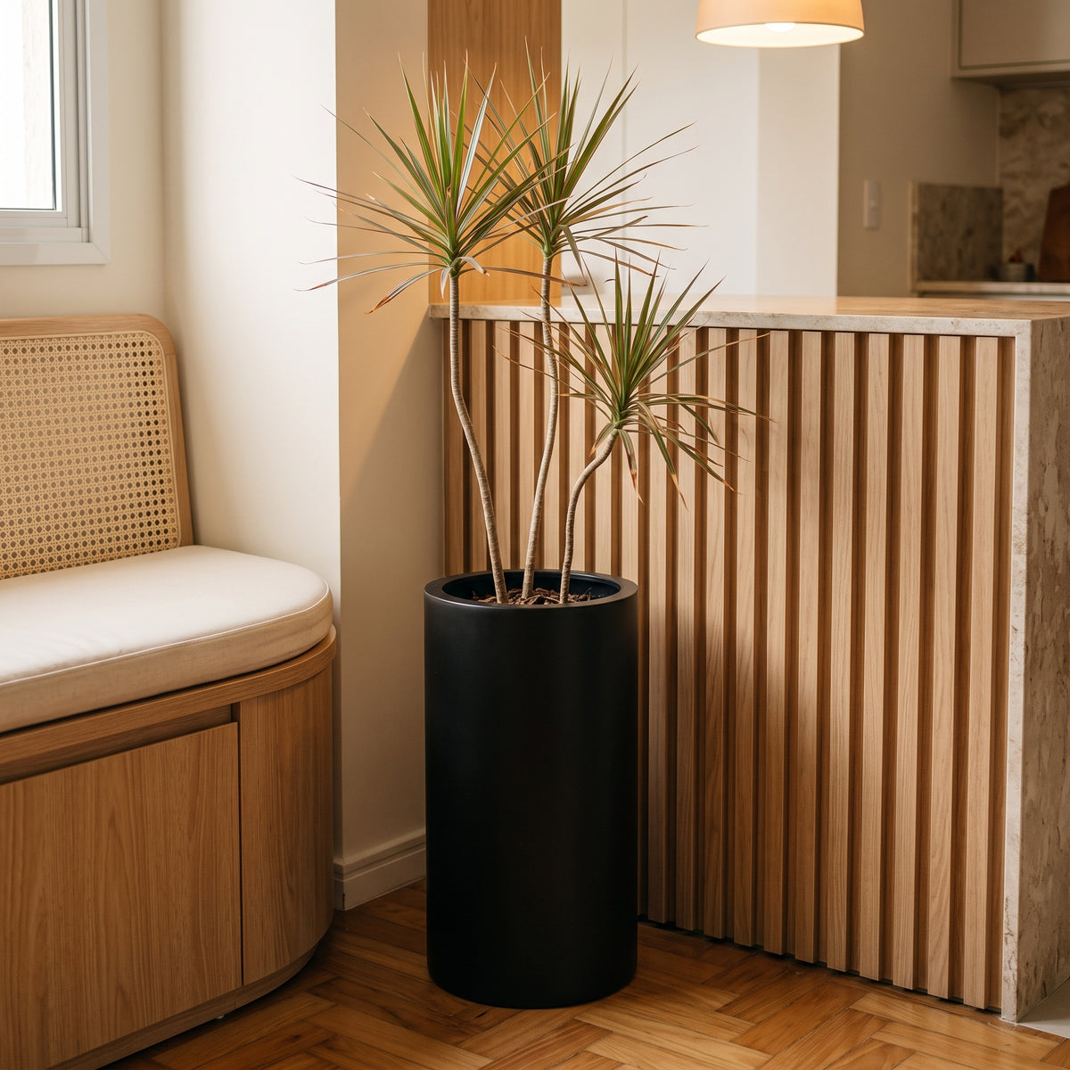 Vaso Coluna Basalto — Preto
