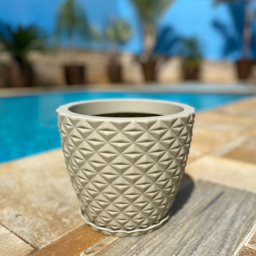 Vaso Coluna Diamante 20cm para Plantas Polietileno